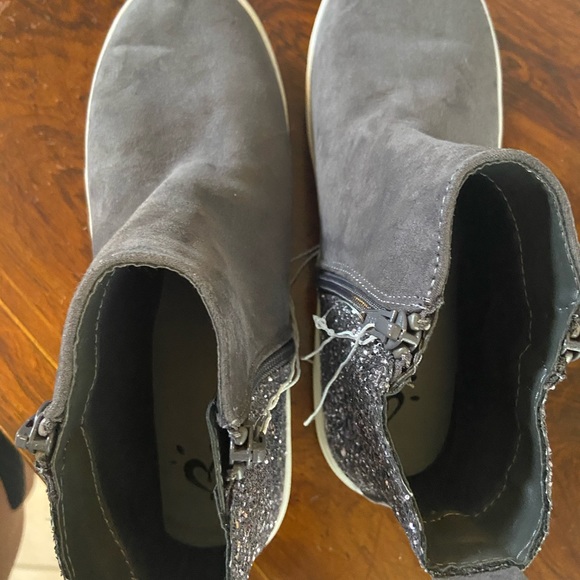 Gray suede and sparkle Justice ankle boots 7 NWT - Picture 4 of 6